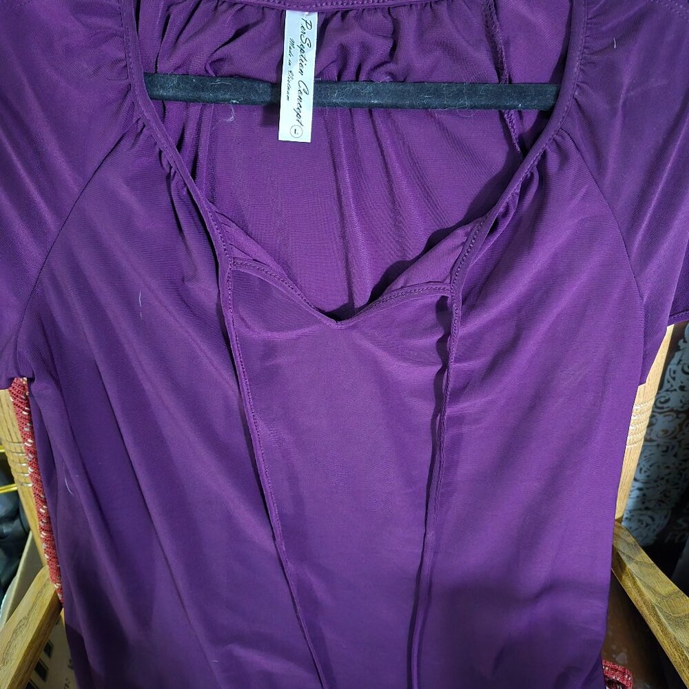 Short sleeve blouse top